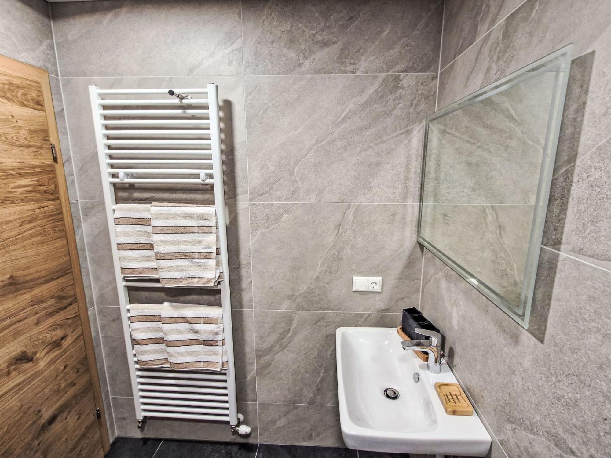 פלאנגרוס Apartment Daheim - Edelweiss - Pzt382 By Interhome מראה חיצוני תמונה